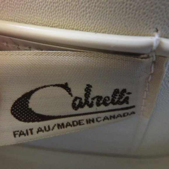 White Handbag with Amber Chainlink Strap - Picture 7 of 8